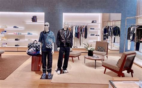 lv showroom in pune